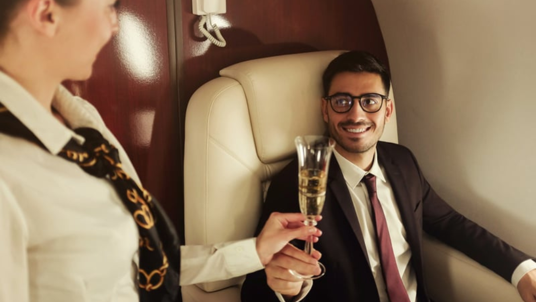 Rahasia Bisa Terbang Business Class GRATIS: Bocoran Strategi Ryan Pang di Event Rintisan